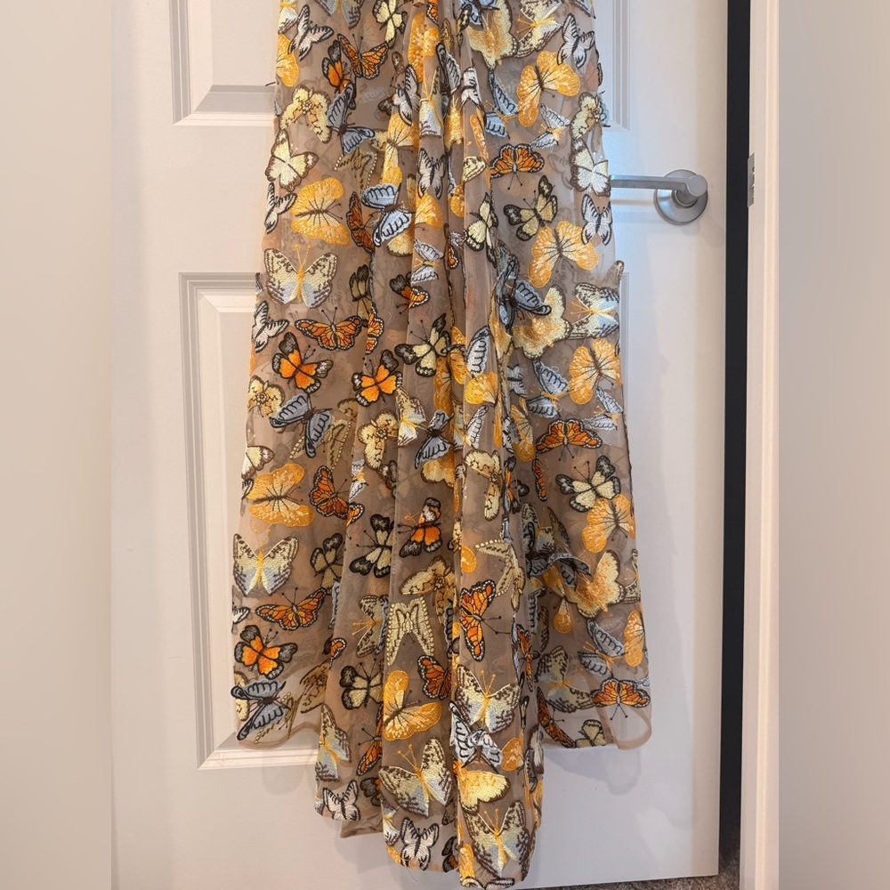 NWOT BRONX AND BANCO Bella 3D Butterfly Jasmine Off the Shoulder Gown - Picture 15 of 16